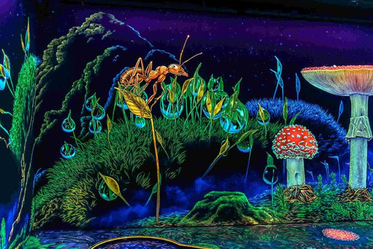 Bild 2 von GlowingRooms Dresden 3D Schwarzlicht Minigolf Partnergalerie