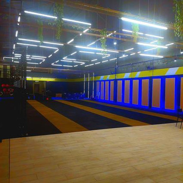 Imagem 2 da galeria do parceiro Les Uniq Box.