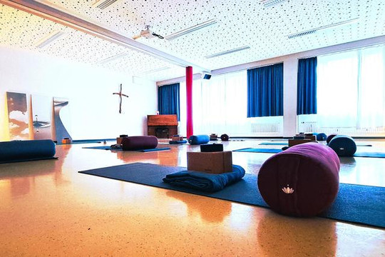 Bild 2 von Fünfseenyoga Partnergalerie