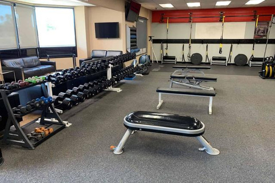 Image 3 from Desert Sports & Fitness Northeast partner gallery