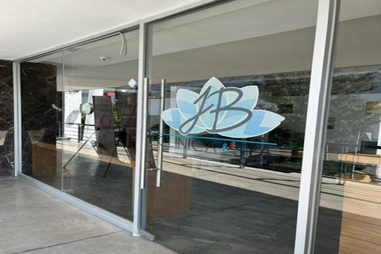 Imagen 2 de la galería del partner JB Clínica & Spa