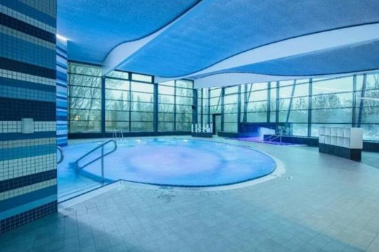Bild 2 von Ellwanger Wellenbad Partnergalerie