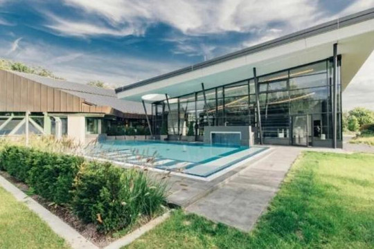 Bild 3 von Ellwanger Wellenbad Partnergalerie