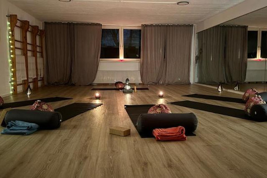Bild 3 von Yoga Lounge Hamburg Partnergalerie