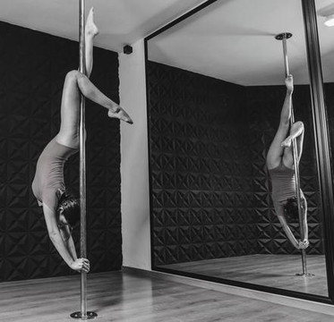 Imagen 2 de la galería del partner Impacto Studio Pole Fitness