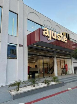 Imagem 2 da galeria do parceiro Academia Ajuste