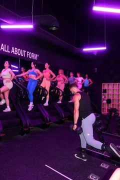 Image 2 from Bünda Glendale partner gallery