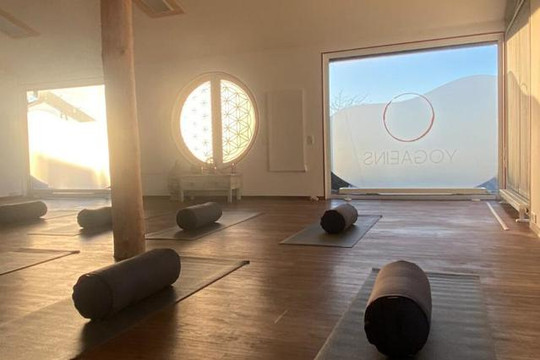 Bild 2 von YOGAEINS Partnergalerie