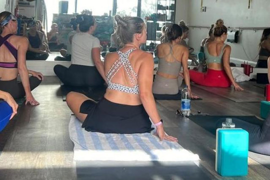 Image 3 from Yoga Barre Hawaii partner gallery