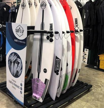Imagem 3 da galeria do parceiro Surf's Up Club Magic Surf - Powerlight Surfboards