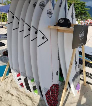 Imagem 1 da galeria do parceiro Surf's Up Club Swell Açai – Camburi