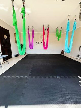 Imagem 1 da galeria do parceiro Shanti Yoga Studio