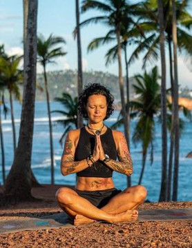 Bild 2 von Mindful Movements with Caro @ Bellevuepark Partnergalerie