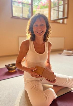 Bild 3 von YOGA-Studio Annette Schwarz Partnergalerie