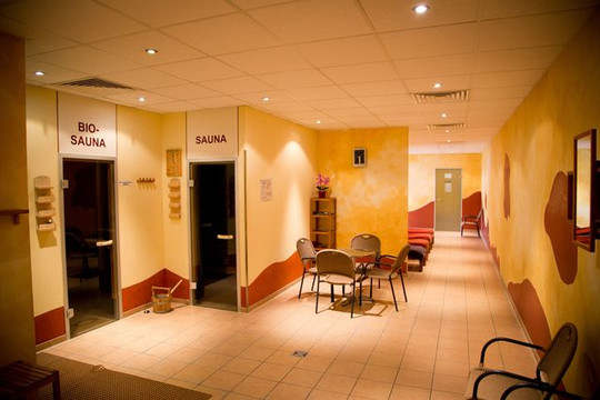 Bild 3 von Benny's Fitness World Landau Partnergalerie