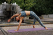 Bild 1 von SparklinYoga with Fran @ Georgenstraße Partnergalerie