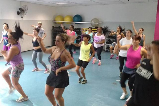 Imagem 2 da galeria do parceiro Espaço Zumba Carolina Barbosa