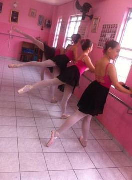 Imagem 2 da galeria do parceiro Academia Valéria Ballet