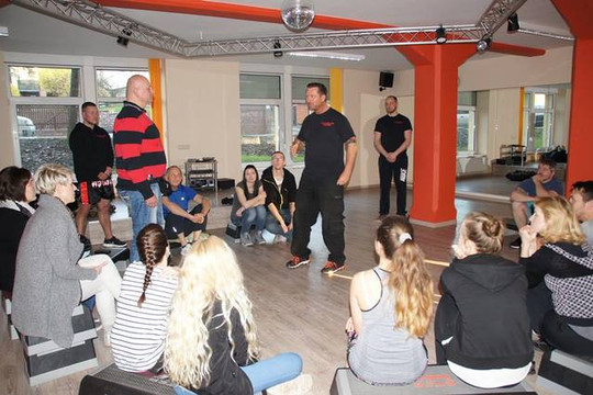 Bild 1 von Street Defence Sachsen Heidenau Partnergalerie