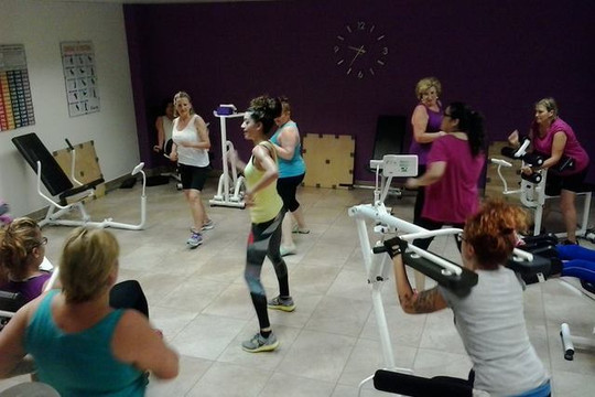 Imagen 3 de la galería del partner Curves Rubí Centro