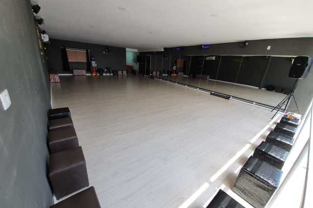 Poz-E Dance Studio