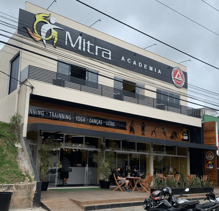 Academia Mitra