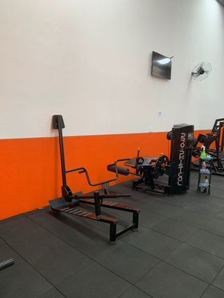 Academia World Fitness