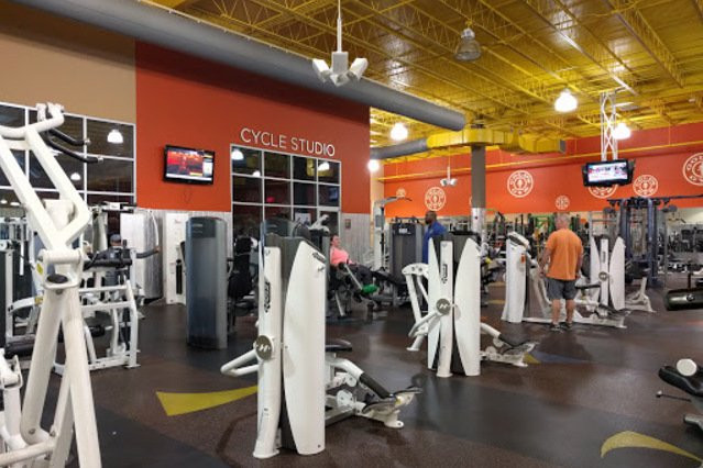Gold's Gym - Walker Springs