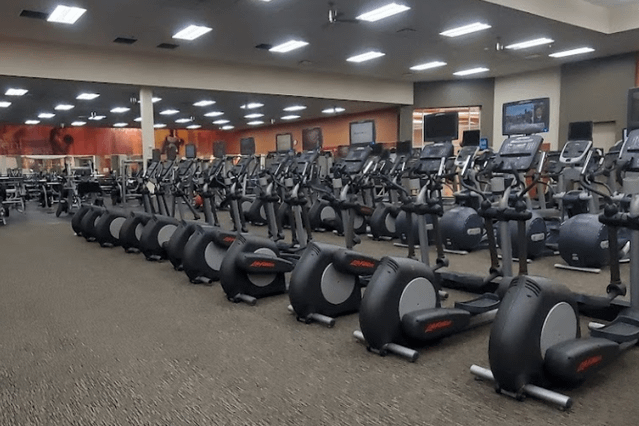 LA Fitness - CENTEREACH