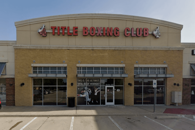 TITLE Boxing Club - Plano