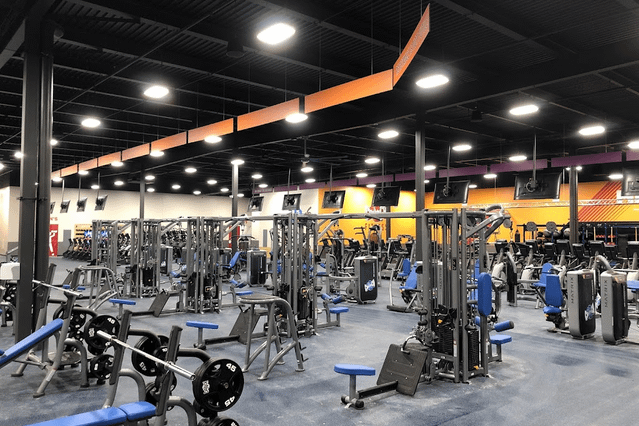 Crunch Fitness Maple Grove