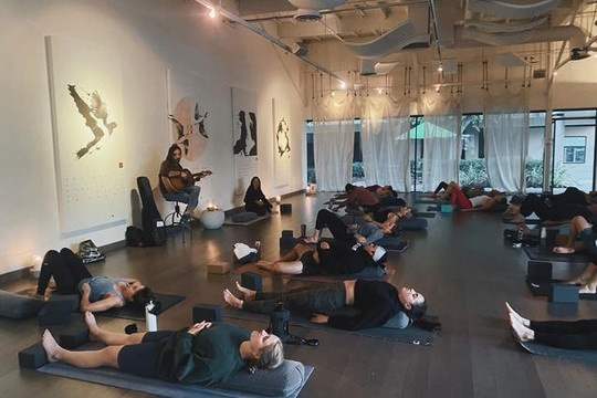 Image 2 from LiveMetta Yoga Laguna Beach partner gallery