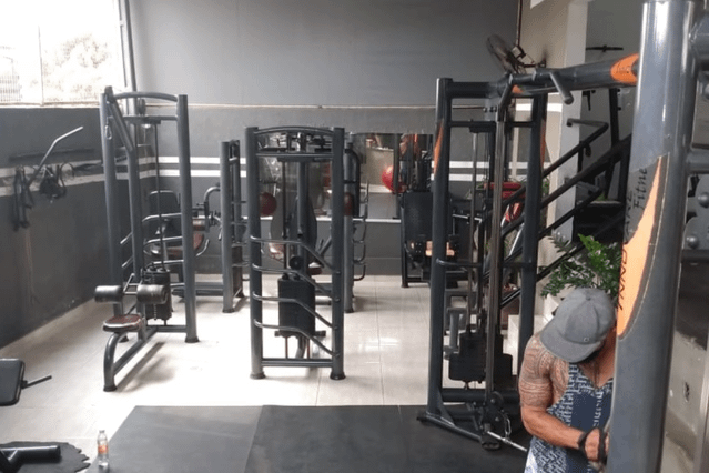 Life Fitness Academia