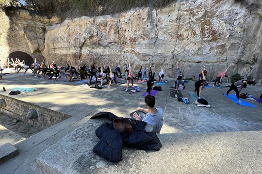 Imagen 3 de la galería del partner Soma Yoga Barcelona - Teatre Grec