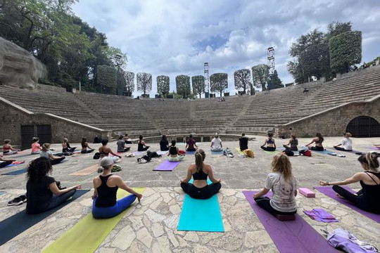 Imagen 1 de la galería del partner Soma Yoga Barcelona - Teatre Grec