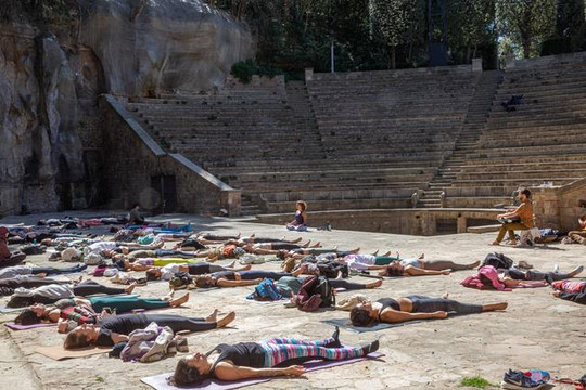 Imagen 2 de la galería del partner Soma Yoga Barcelona - Teatre Grec