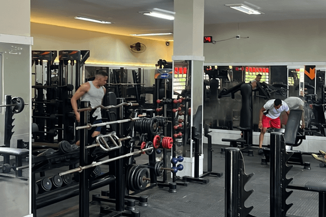 Academia MoveFit