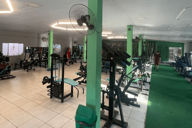 DMC Fitness Academia