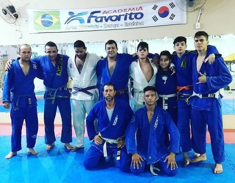 Imagem 1 da galeria do parceiro Academia Favorito