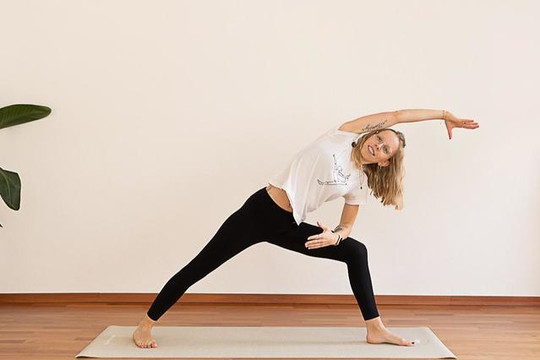 Bild 3 von LiVeri - Yoga and More by Verena Aufderheide Partnergalerie