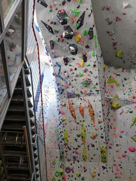 Bild 3 von Kletterhalle Weilheim Partnergalerie