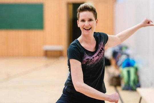 Bild 1 von Tanzekatze - Sporthalle der 14. Grundschule Partnergalerie