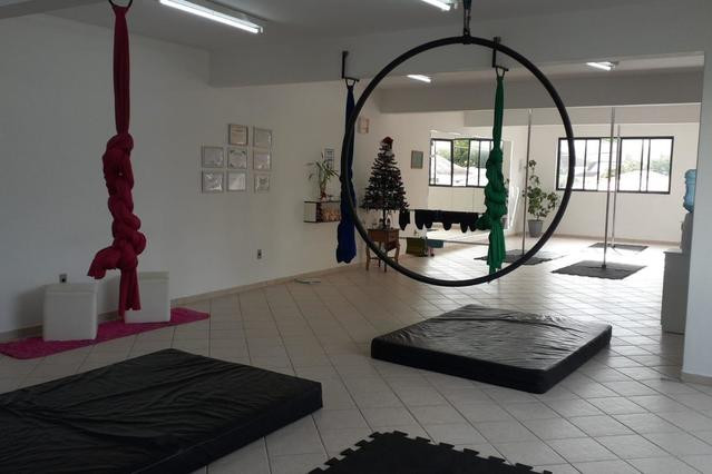 POLE STUDIO GREICY H. NOSSOL