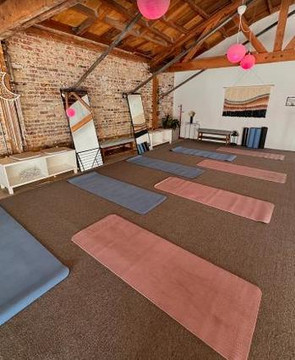 Image 2 from West Adams Pilates Washington partner gallery