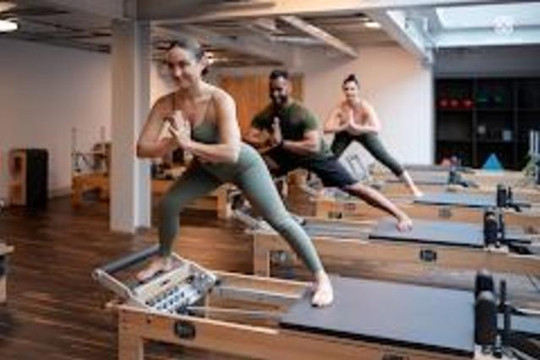 Image 3 from yogahub Bluebell partner gallery