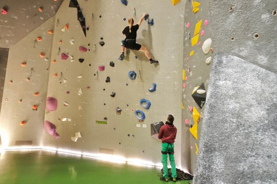 Bild 3 von Volksbank Kletterhalle Marburg Partnergalerie