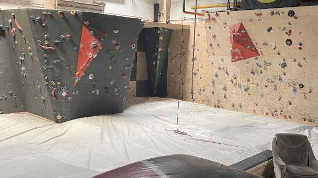 Bild 3 von Linie 9 Boulderlounge Partnergalerie