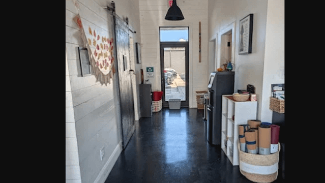 Image 3 from Willow Gardens Yoga Buda partner gallery