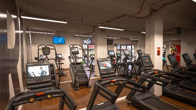 Bild 3 von clever fit Berlin-Zehlendorf Partnergalerie