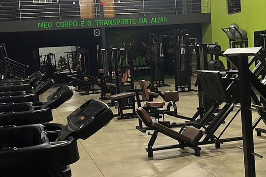 Imagem 3 da galeria do parceiro Couthfit Crixás